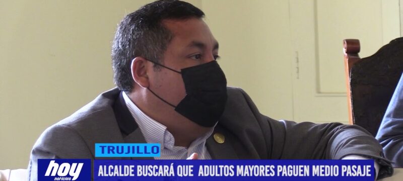 Alcalde buscará que  adultos mayores paguen medio pasaje