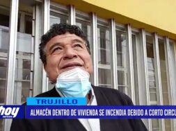 Almacén dentro de vivienda se incendia debido a corto circuito