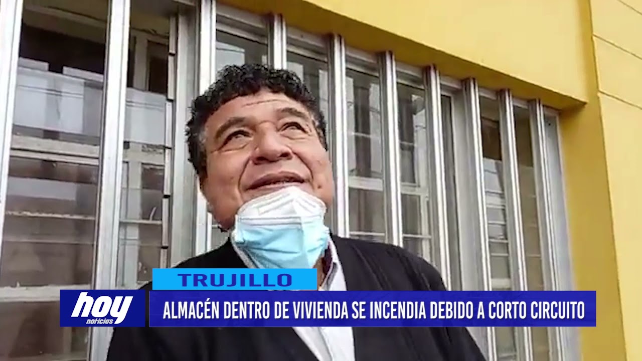 Almacén dentro de vivienda se incendia debido a corto circuito