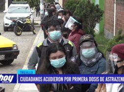 Ciudadanos acudieron por primera dosis de Astrazeneca