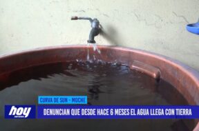 Denuncian que desde hace 6 meses el agua llega con tierra