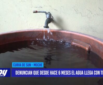 Denuncian que desde hace 6 meses el agua llega con tierra