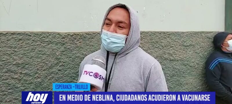 En medio de neblina, ciudadanos acudieron a vacunarse