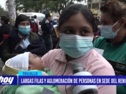 Largas filas y aglomeración de personas en sede del RENIEC