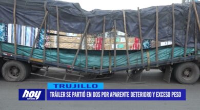 Tráiler se partió en dos por aparente deterioro y exceso peso